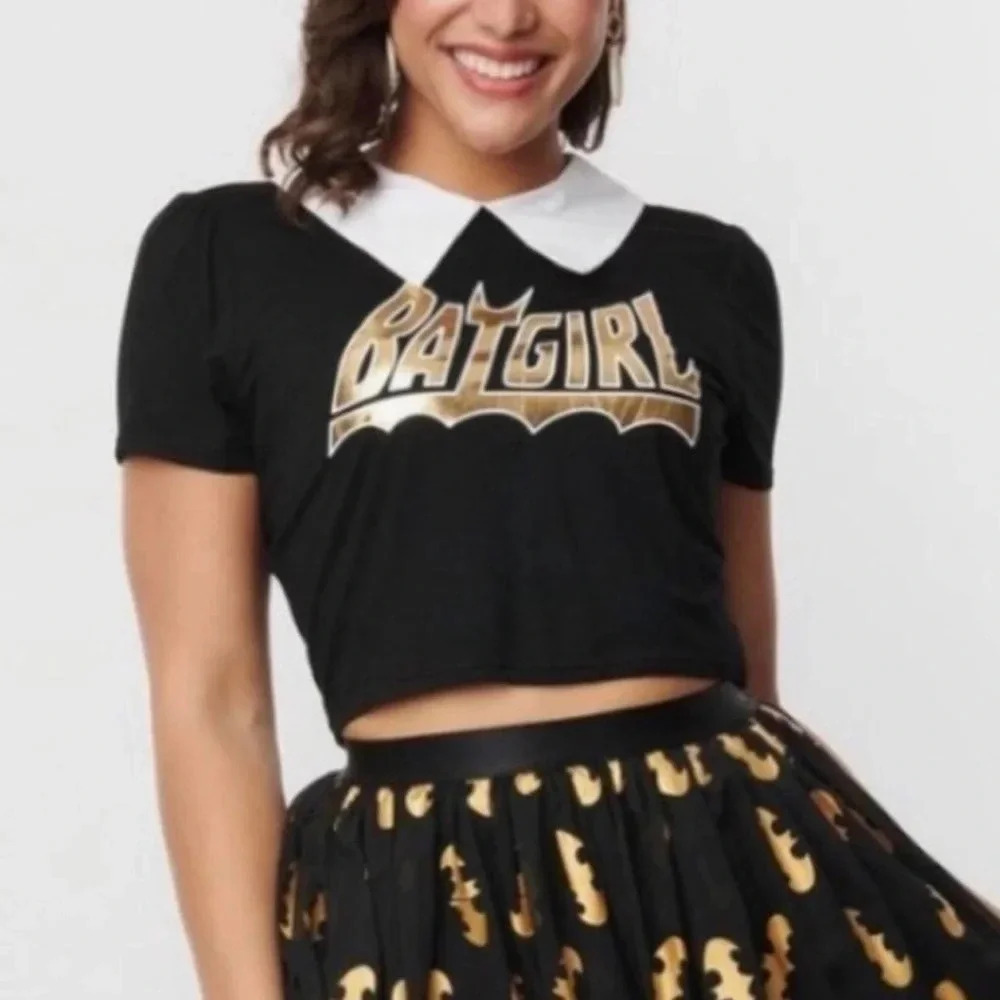 NWOT Unique Vintage Batgirl Crop Top